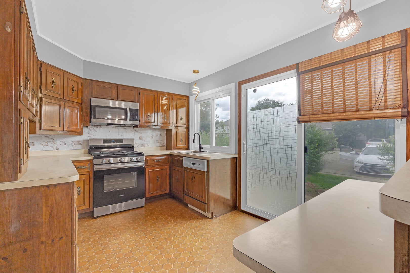 414 Gainsborough Court, Bolingbrook, IL 60440 414 Gainsborough Court, Bolingbrook, IL 60440