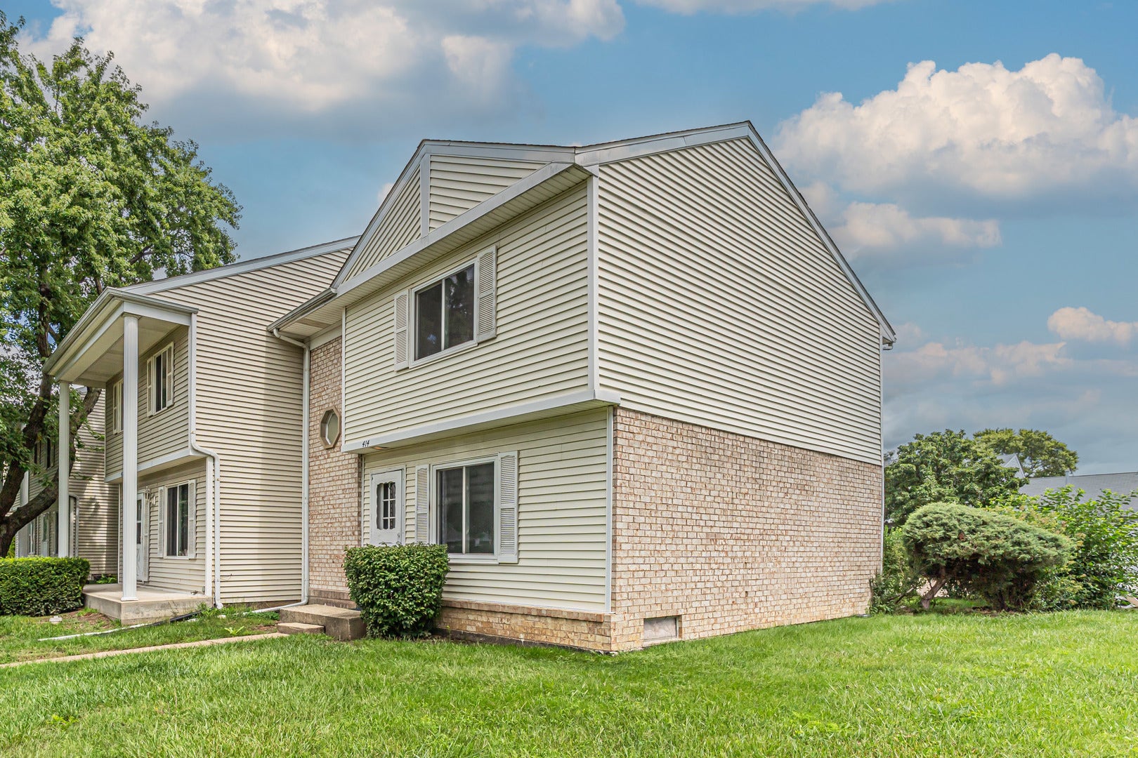 414 Gainsborough Court, Bolingbrook, IL 60440 414 Gainsborough Court, Bolingbrook, IL 60440