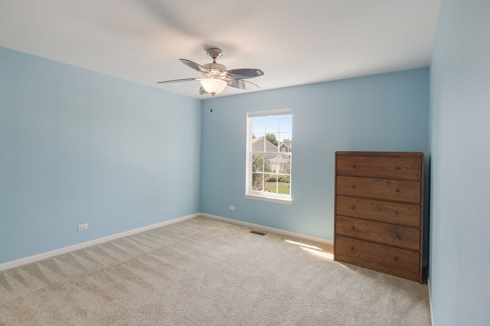 422 W Amberside Drive, Elgin, IL 60124 422 W Amberside Drive, Elgin, IL 60124