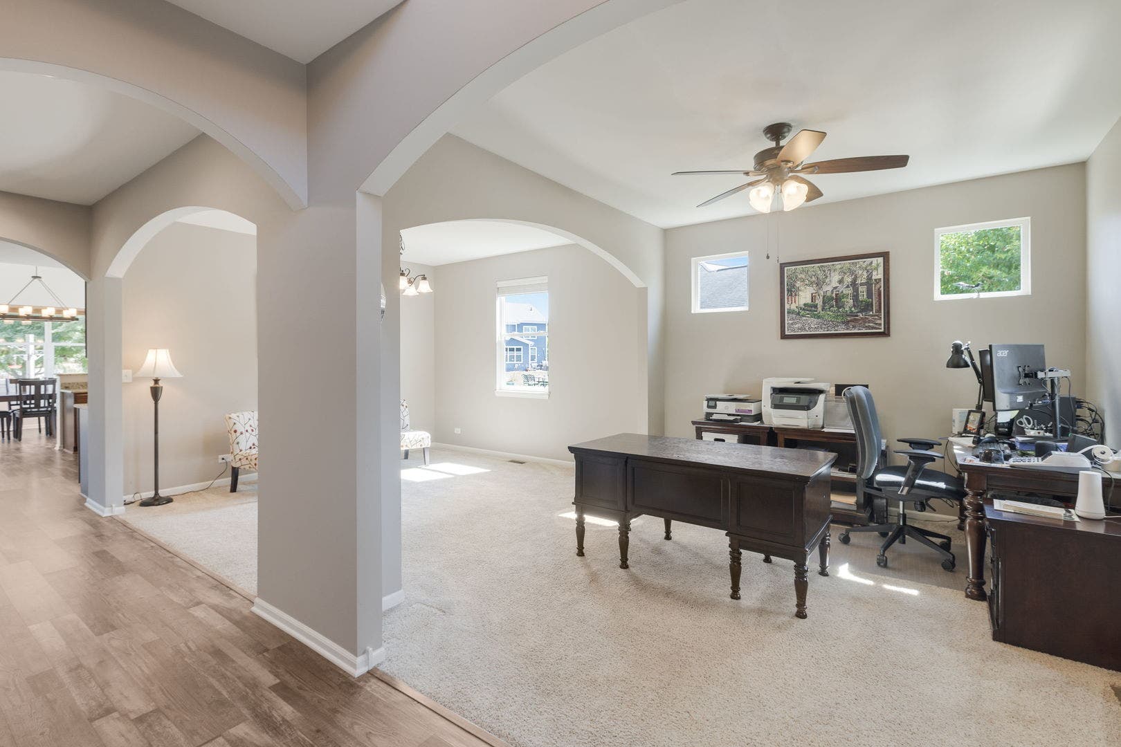422 W Amberside Drive, Elgin, IL 60124 422 W Amberside Drive, Elgin, IL 60124
