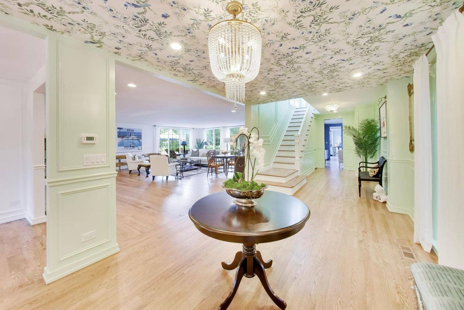 374 N Bateman Circle, Barrington Hills, IL 60010 374 N Bateman Circle, Barrington Hills, IL 60010