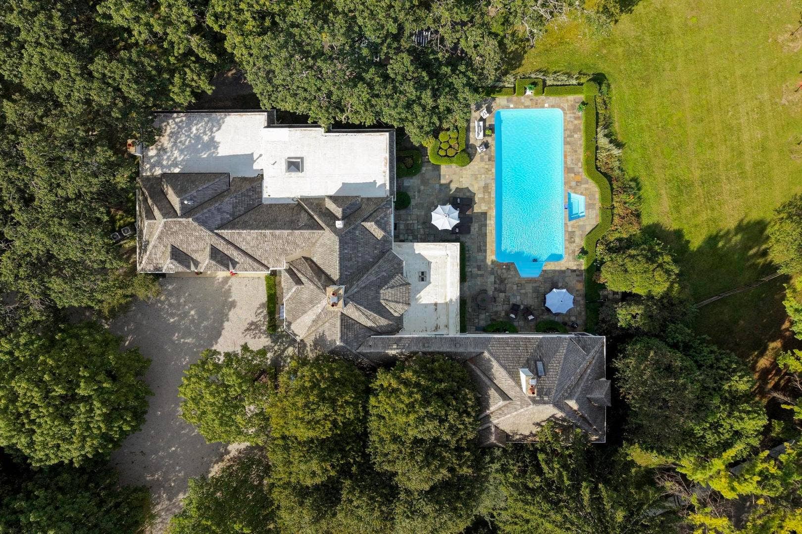 374 N Bateman Circle, Barrington Hills, IL 60010 374 N Bateman Circle, Barrington Hills, IL 60010