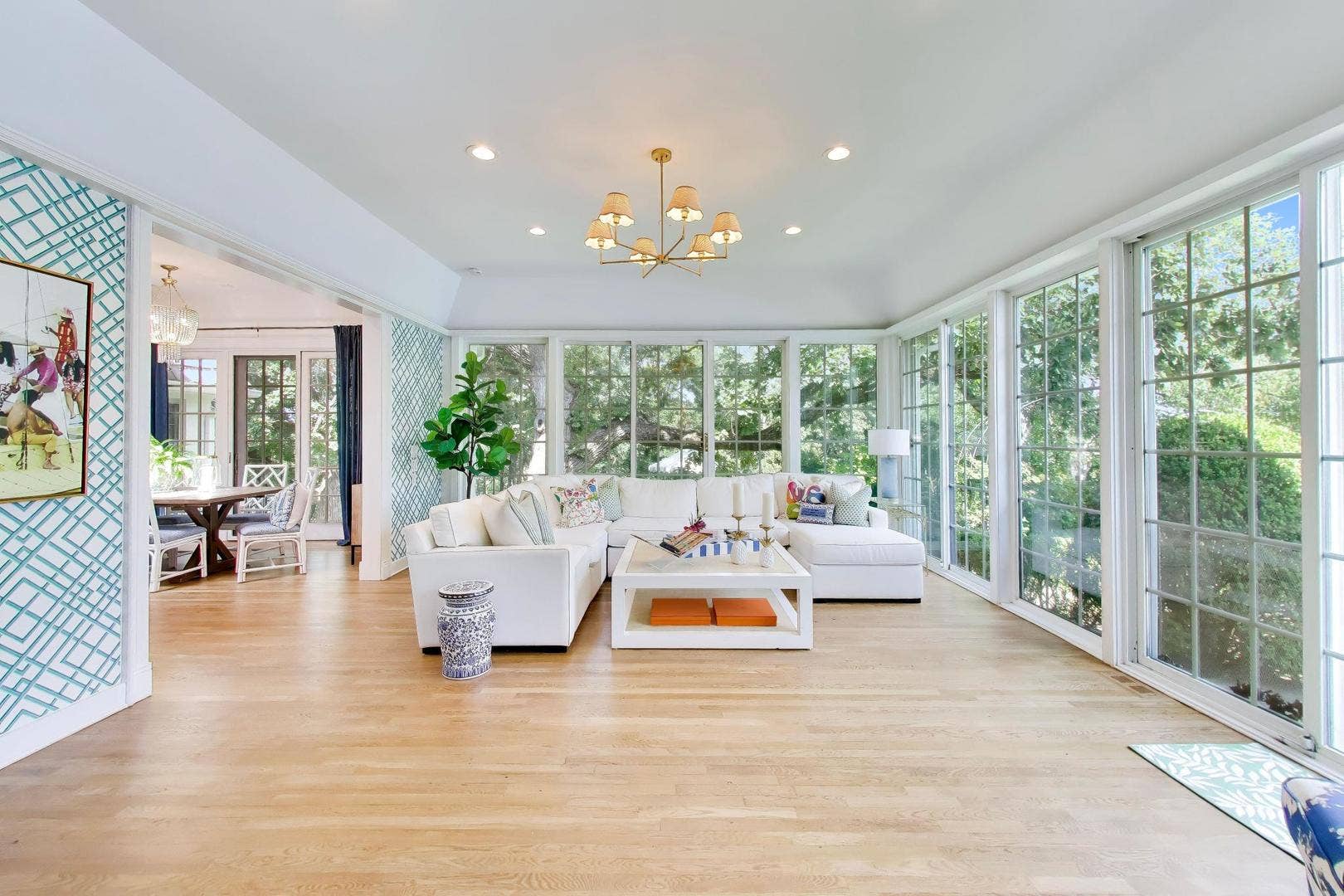 374 N Bateman Circle, Barrington Hills, IL 60010 374 N Bateman Circle, Barrington Hills, IL 60010