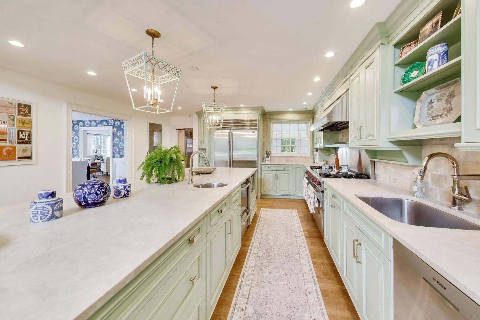 374 N Bateman Circle, Barrington Hills, IL 60010 374 N Bateman Circle, Barrington Hills, IL 60010