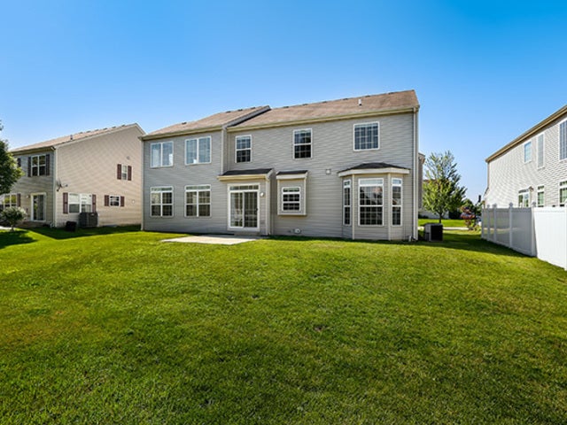1612 Woodland Lane, Bolingbrook, IL 60490 1612 Woodland Lane, Bolingbrook, IL 60490