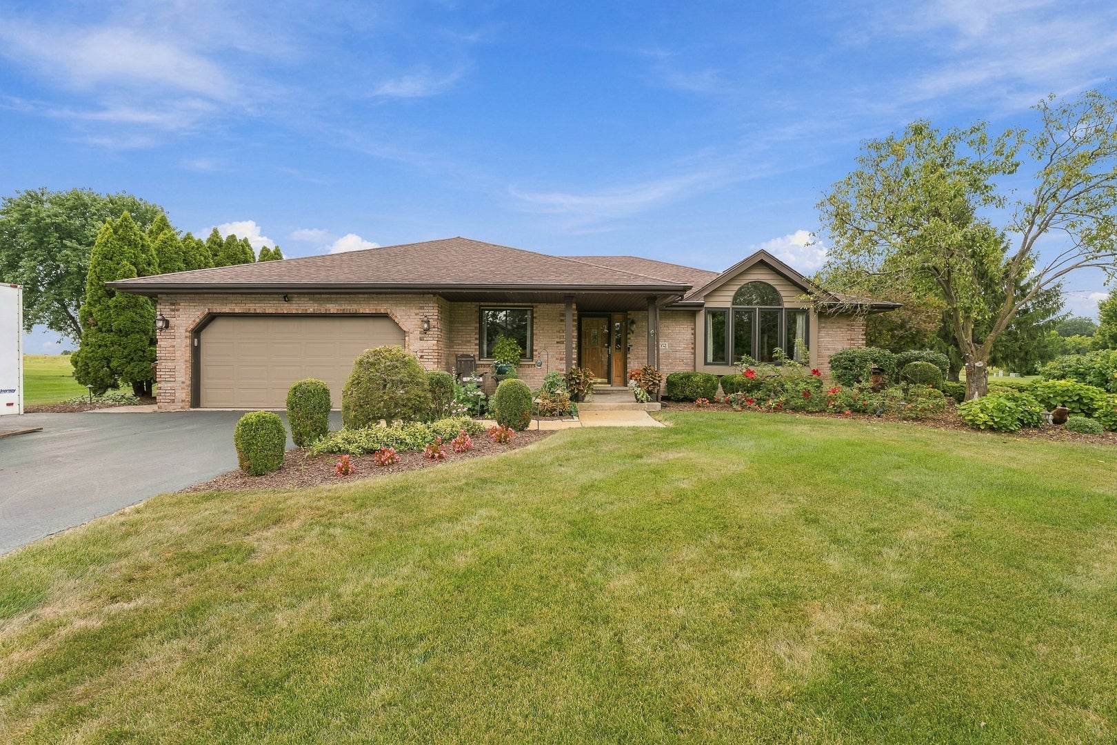 16052 Windmill Drive, Homer Glen, IL 60491 16052 Windmill Drive, Homer Glen, IL 60491