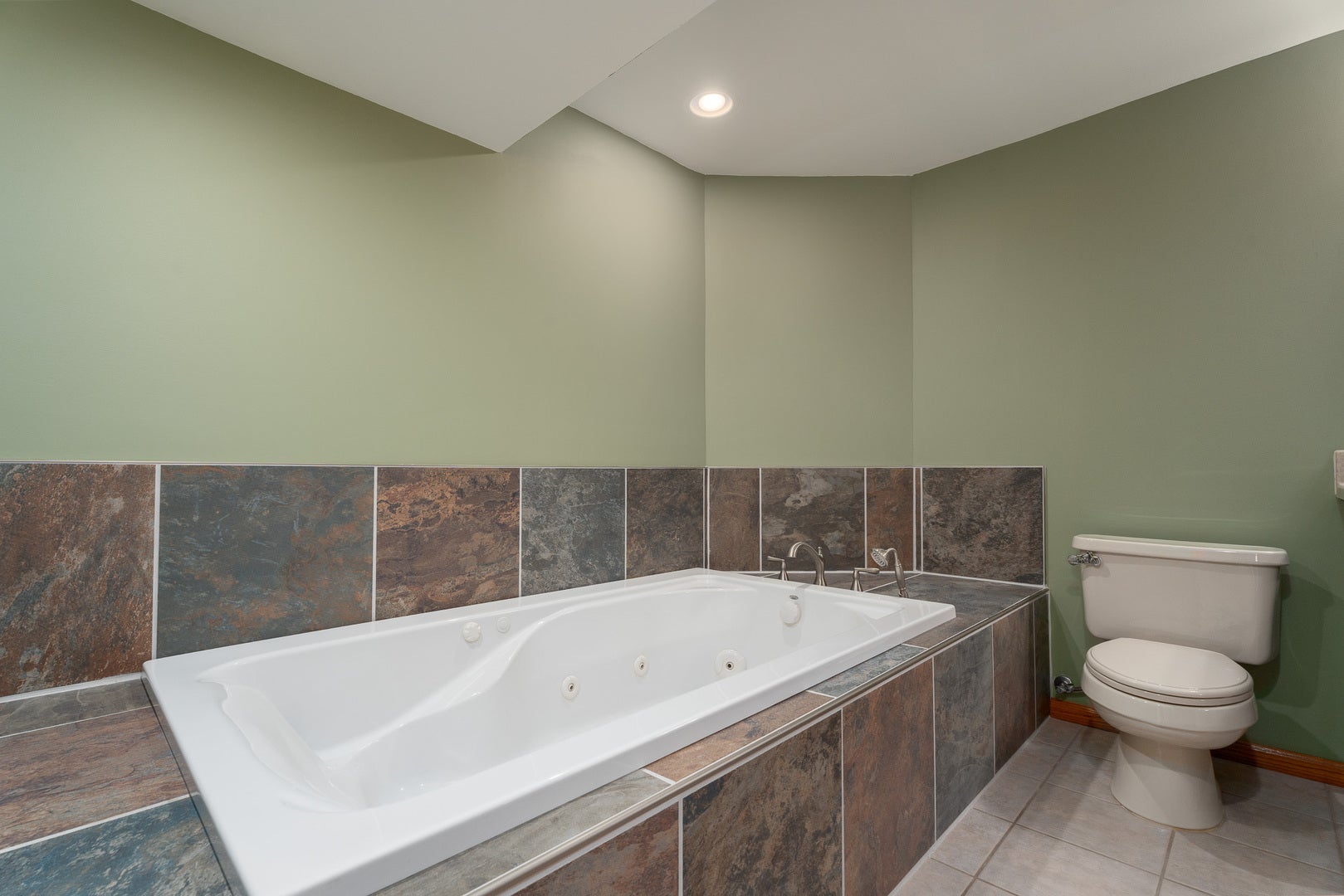 16052 Windmill Drive, Homer Glen, IL 60491 16052 Windmill Drive, Homer Glen, IL 60491