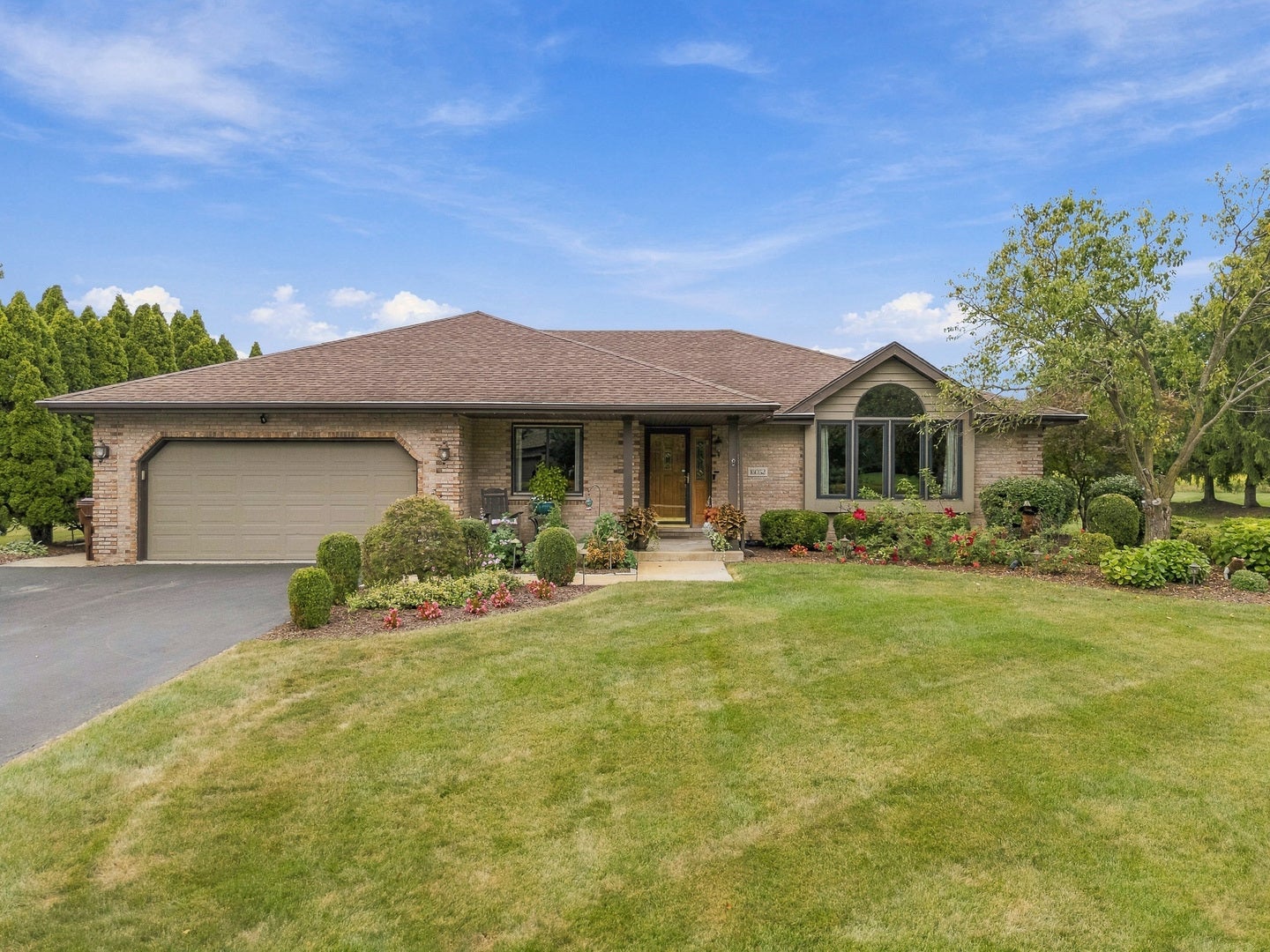 16052 Windmill Drive, Homer Glen, IL 60491 16052 Windmill Drive, Homer Glen, IL 60491