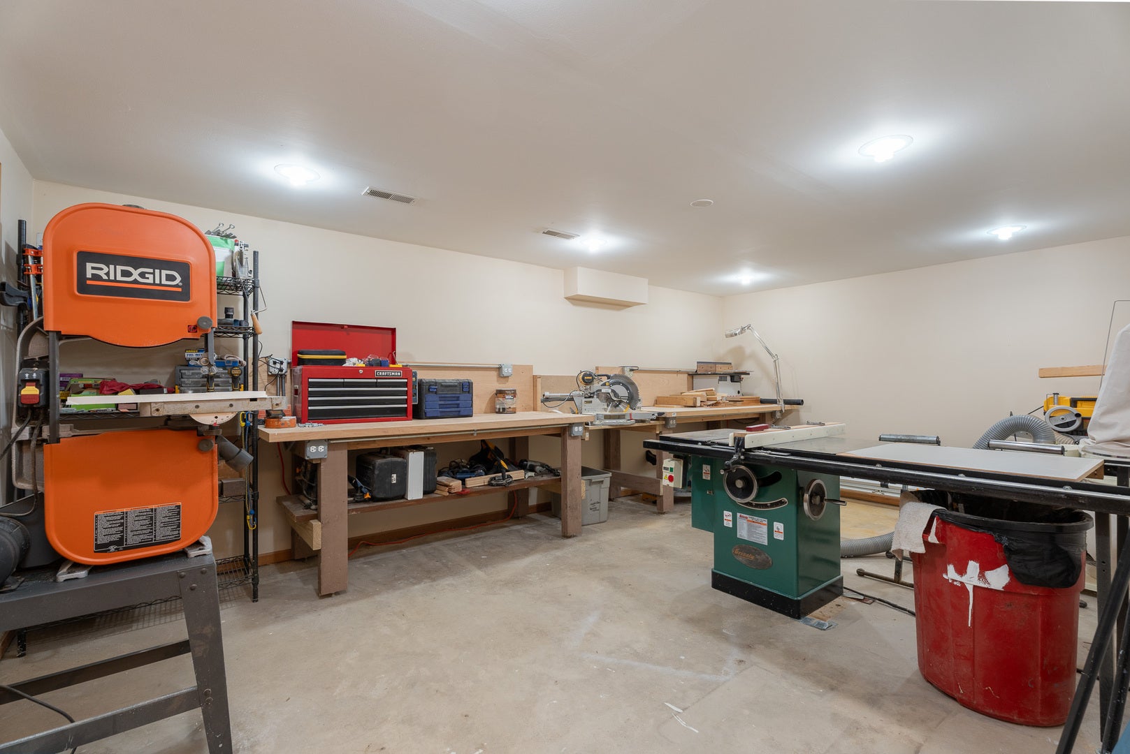 16052 Windmill Drive, Homer Glen, IL 60491 16052 Windmill Drive, Homer Glen, IL 60491
