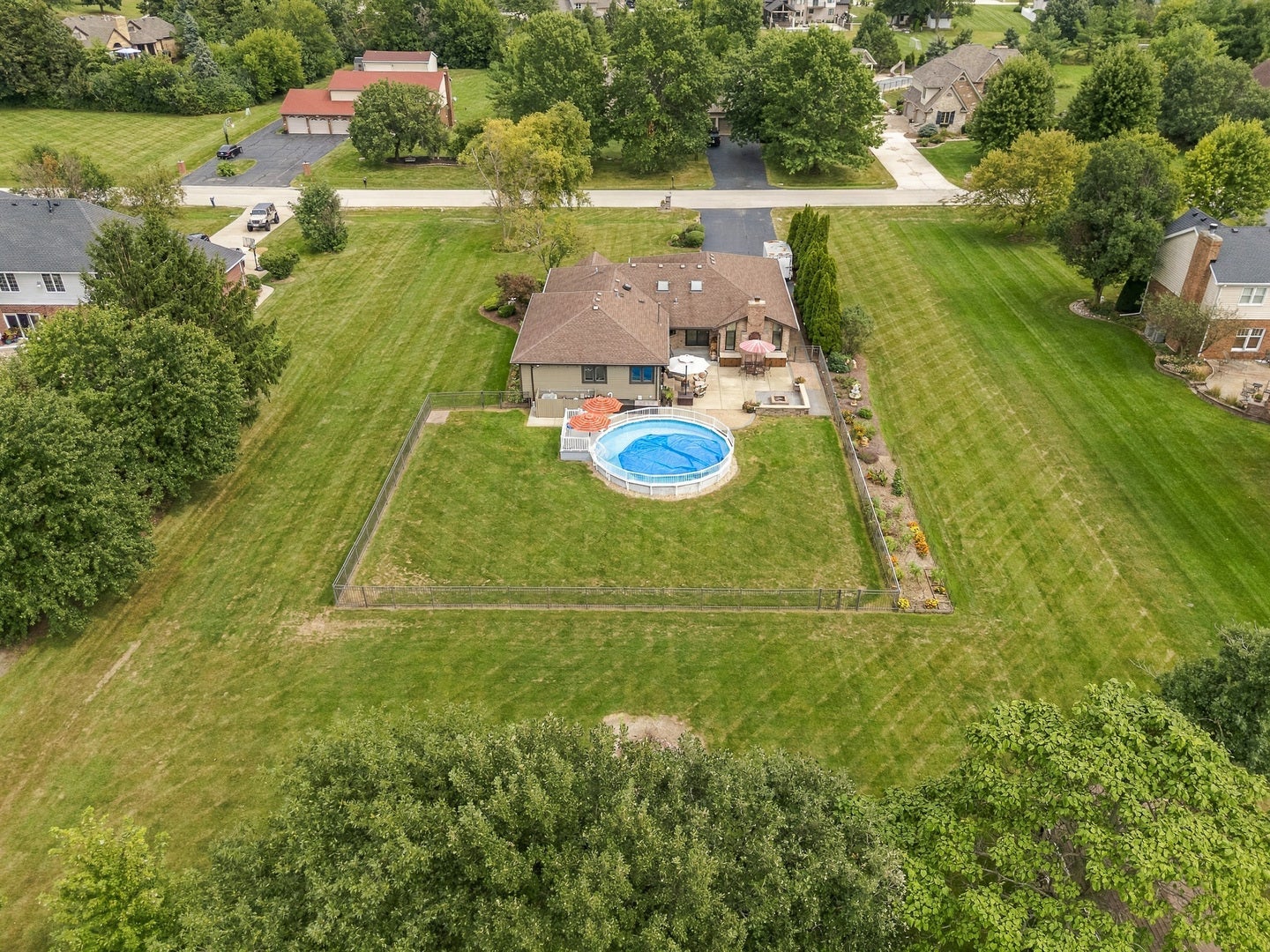16052 Windmill Drive, Homer Glen, IL 60491 16052 Windmill Drive, Homer Glen, IL 60491