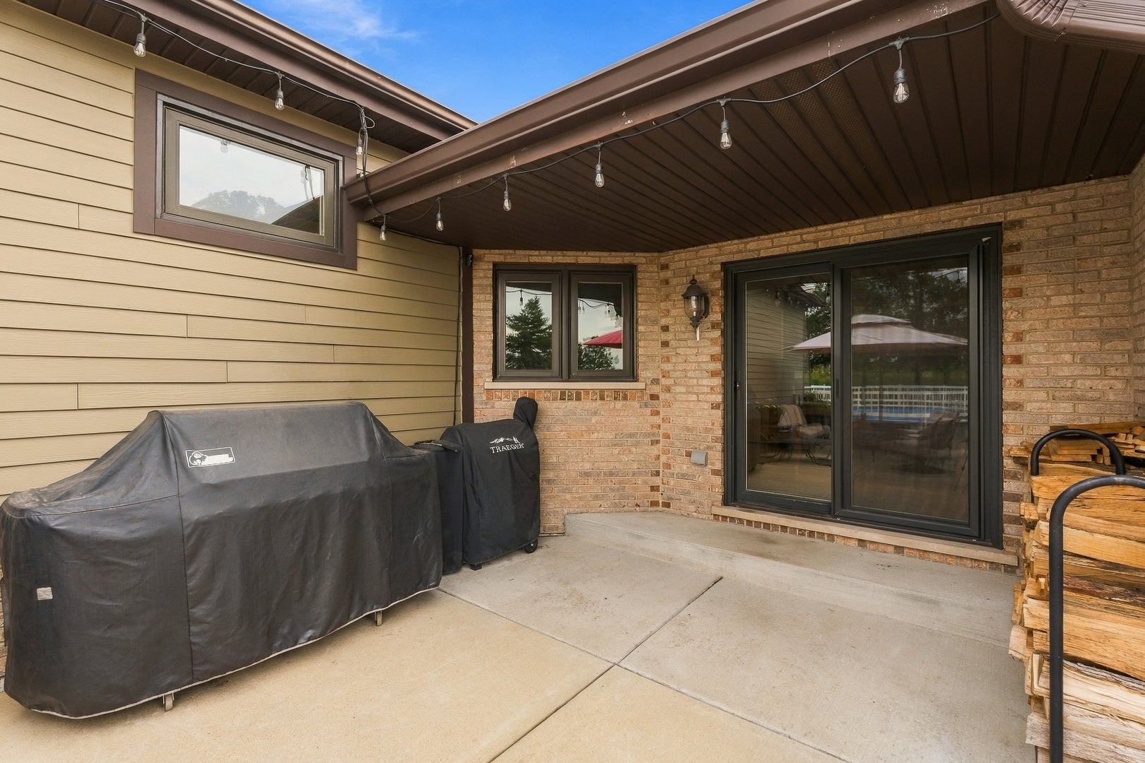 16052 Windmill Drive, Homer Glen, IL 60491 16052 Windmill Drive, Homer Glen, IL 60491