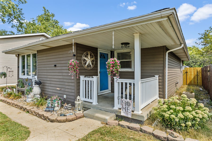Property photo for 176 S Jefferson Avenue, Bradley, IL