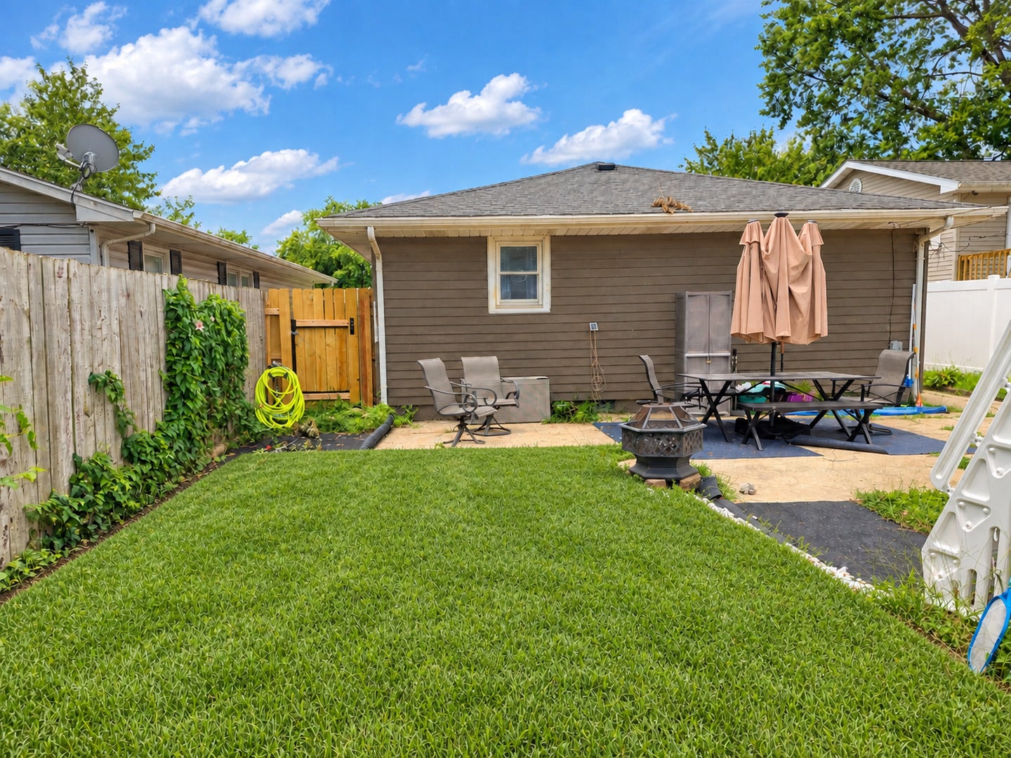 176 S Jefferson Avenue, Bradley, IL 60915 176 S Jefferson Avenue, Bradley, IL 60915