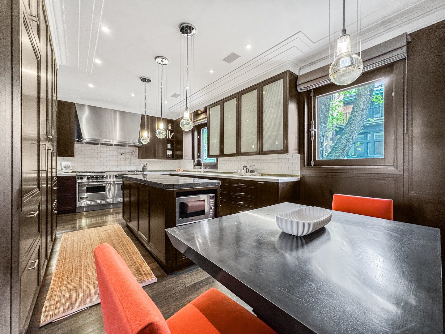 1524 N Astor Street, Chicago, IL 60610 1524 N Astor Street, Chicago, IL 60610