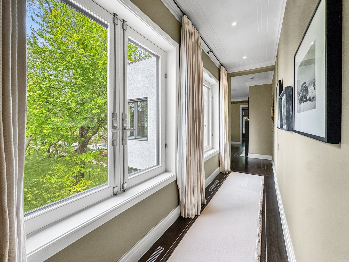 1524 N Astor Street, Chicago, IL 60610 1524 N Astor Street, Chicago, IL 60610