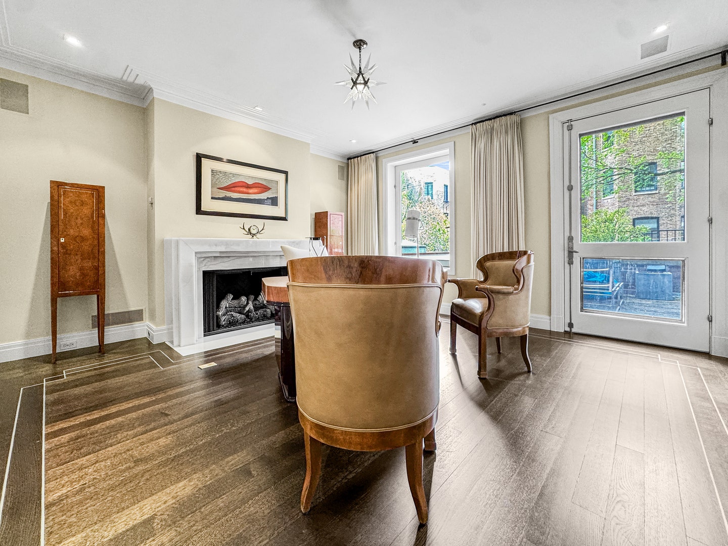 1524 N Astor Street, Chicago, IL 60610 1524 N Astor Street, Chicago, IL 60610