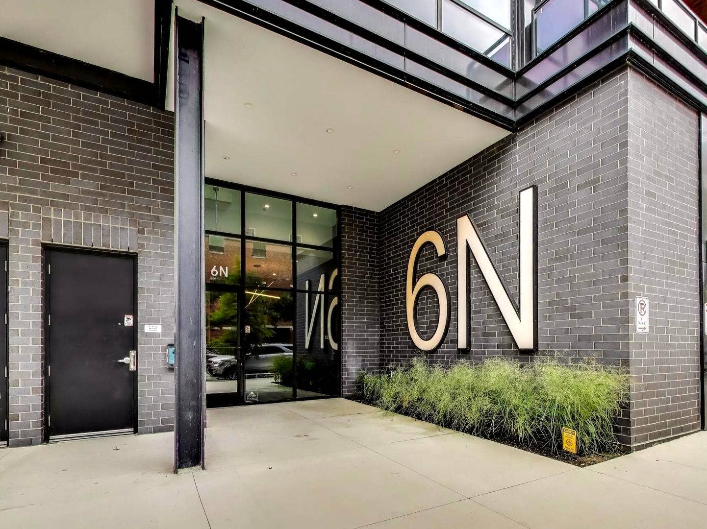 6 N Carpenter Street, #5B, Chicago, IL 60607
