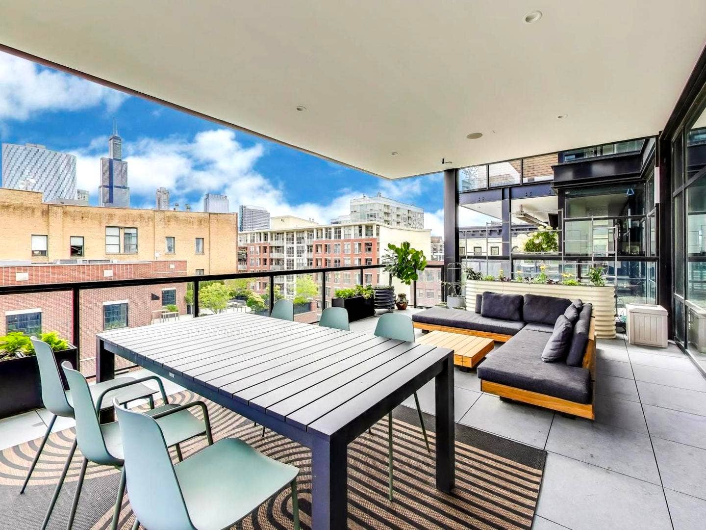 6 N Carpenter Street, #5B, Chicago, IL 60607