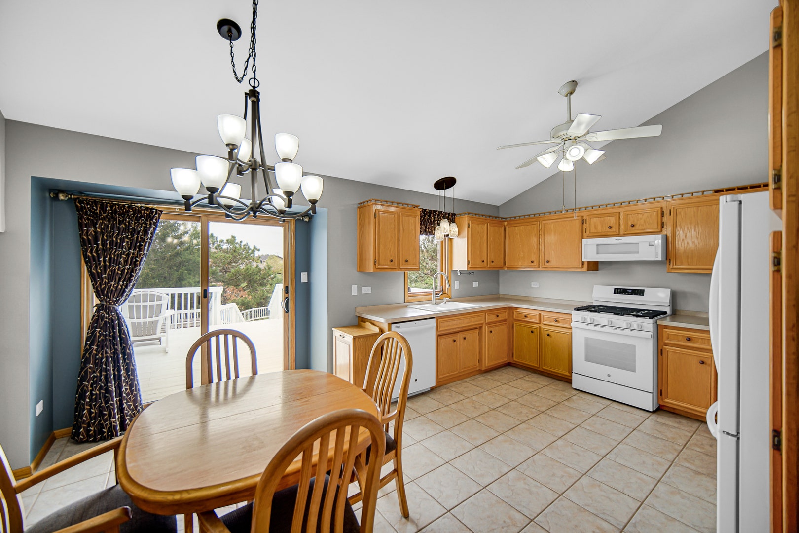 8544 Meadows Edge Trail, Tinley Park, IL 60487 8544 Meadows Edge Trail, Tinley Park, IL 60487