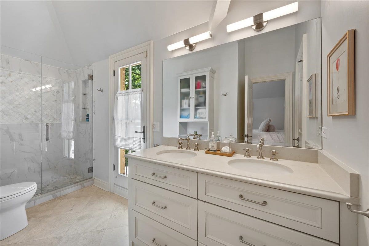 1235 Longmeadow Lane, Glencoe, IL 60022 1235 Longmeadow Lane, Glencoe, IL 60022