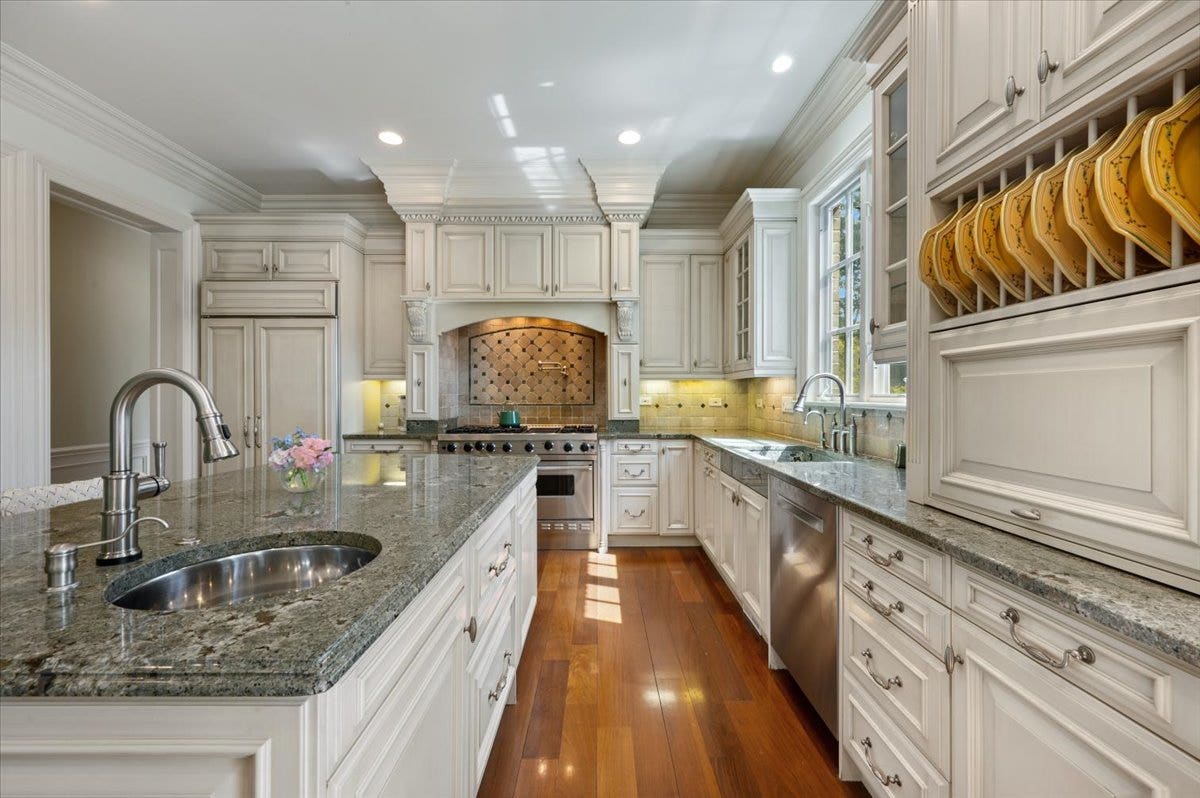 1235 Longmeadow Lane, Glencoe, IL 60022 1235 Longmeadow Lane, Glencoe, IL 60022