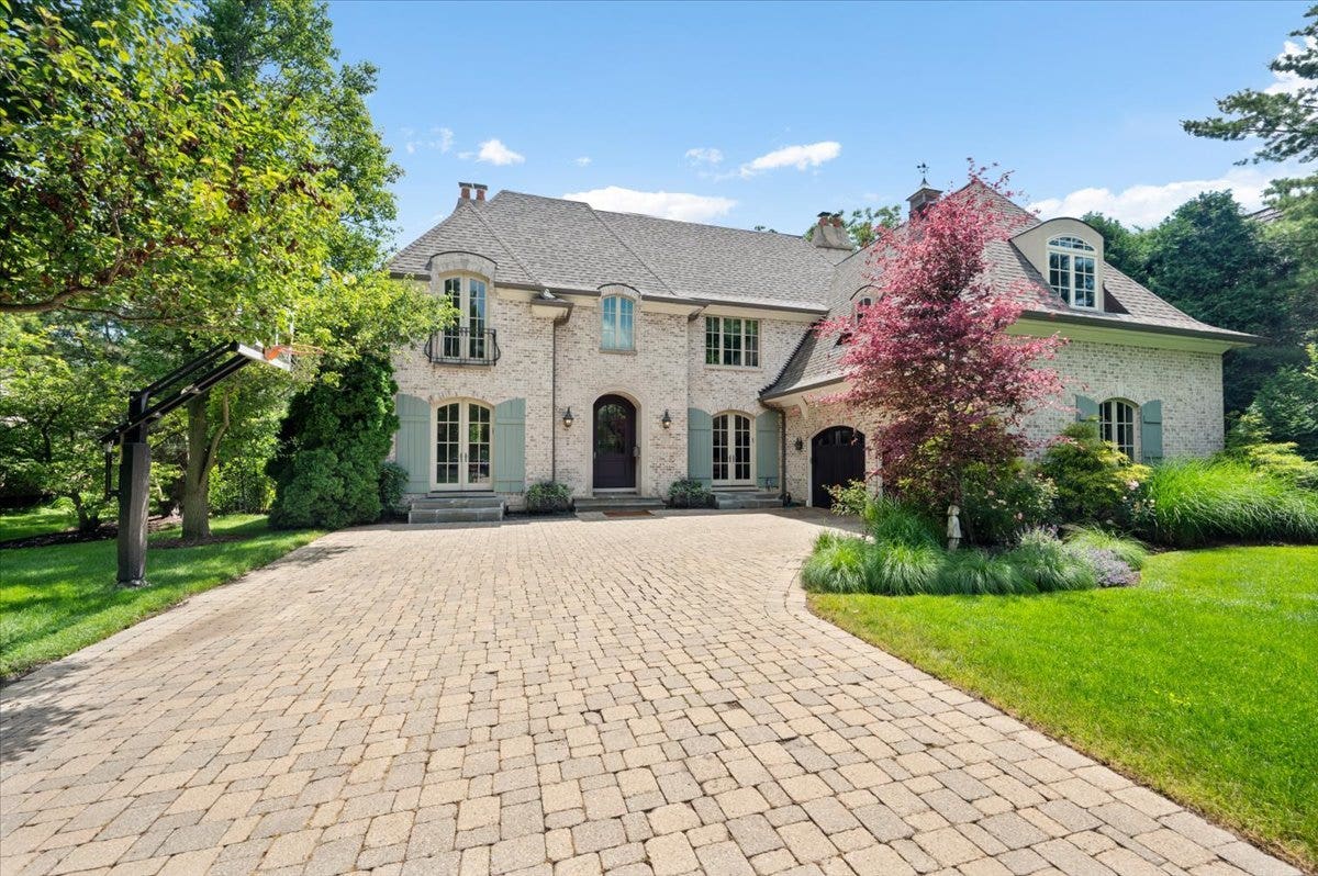 1235 Longmeadow Lane, Glencoe, IL 60022 1235 Longmeadow Lane, Glencoe, IL 60022