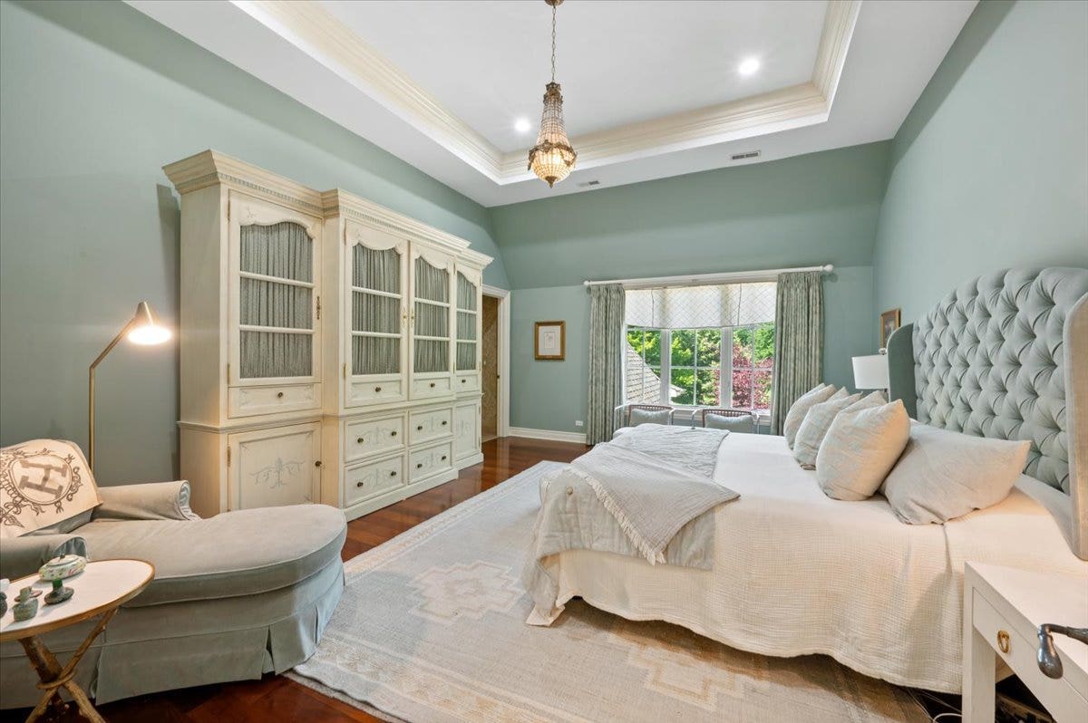 1235 Longmeadow Lane, Glencoe, IL 60022 1235 Longmeadow Lane, Glencoe, IL 60022