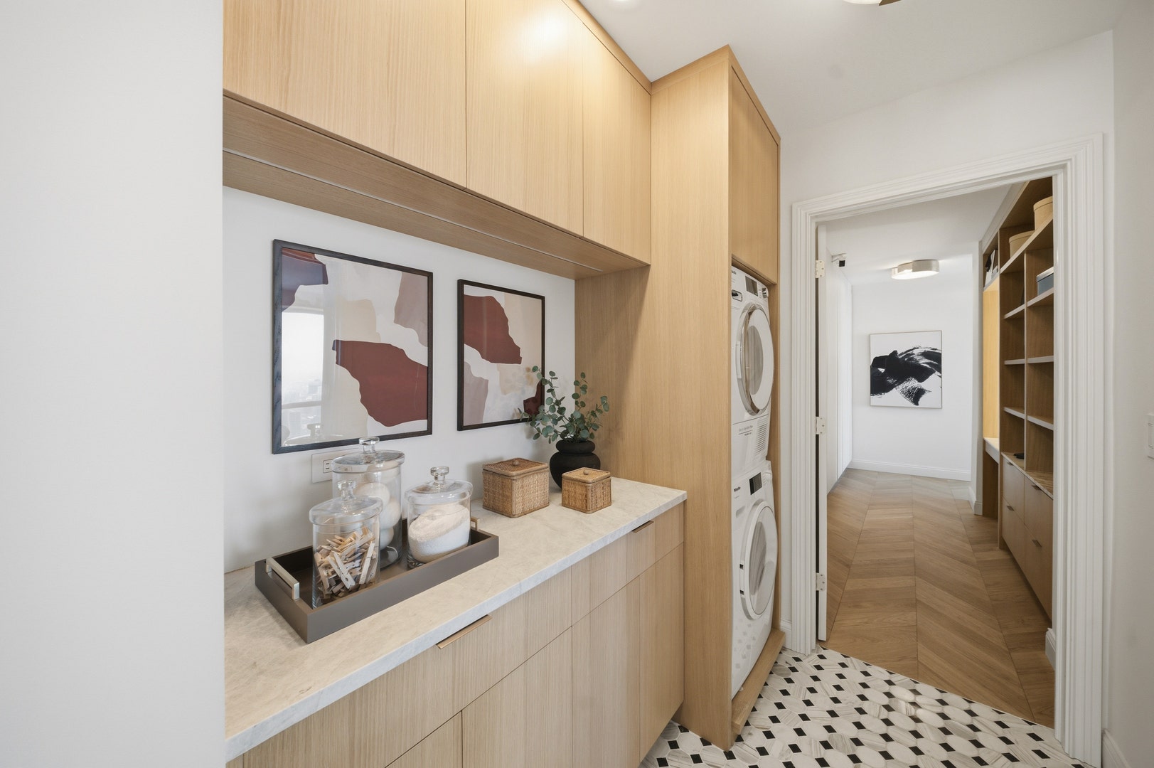 111 E Chestnut Street, #PH-AB, Chicago, IL 60611 111 E Chestnut Street, #PH-AB, Chicago, IL 60611