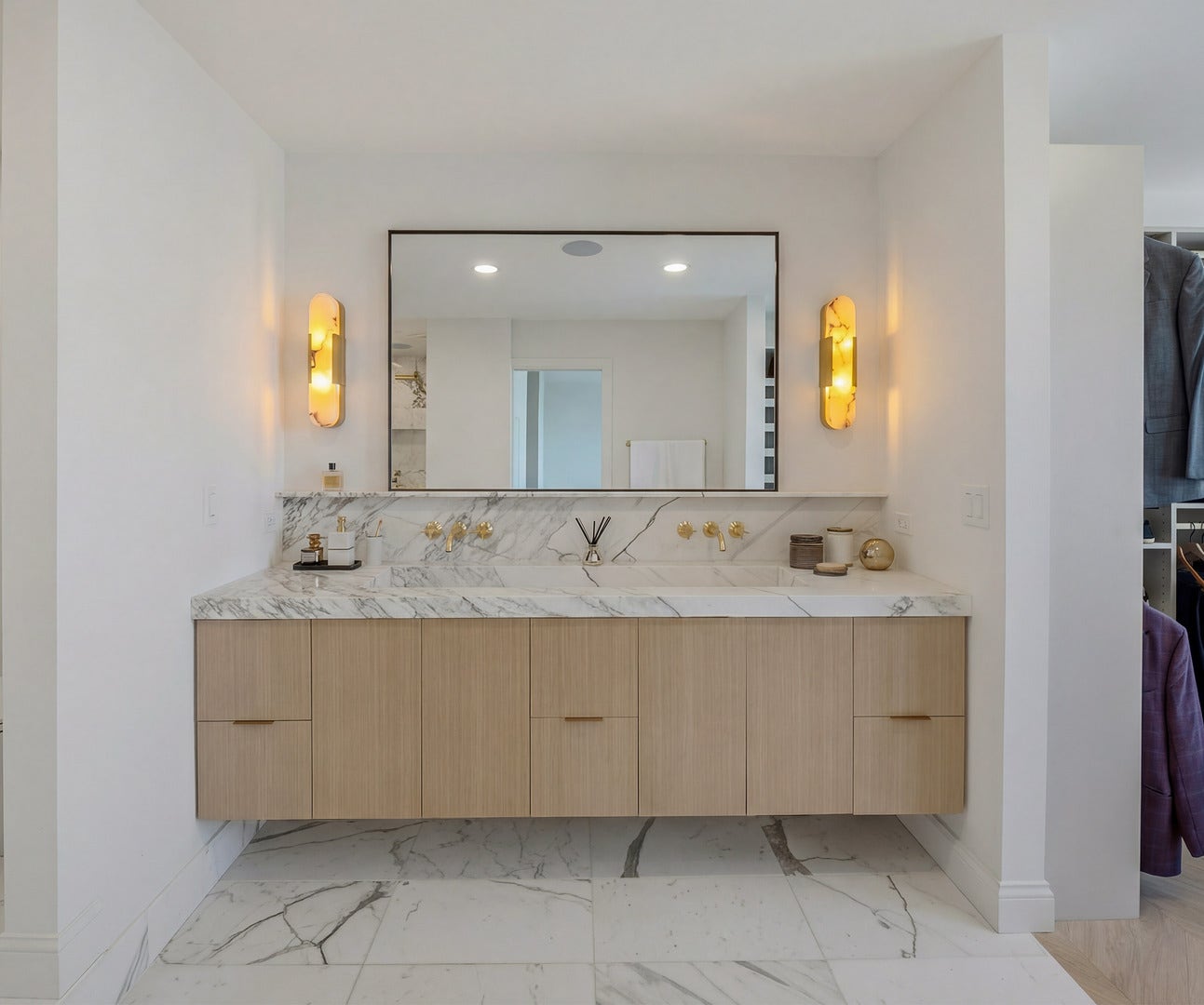 111 E Chestnut Street, #PH-AB, Chicago, IL 60611 111 E Chestnut Street, #PH-AB, Chicago, IL 60611