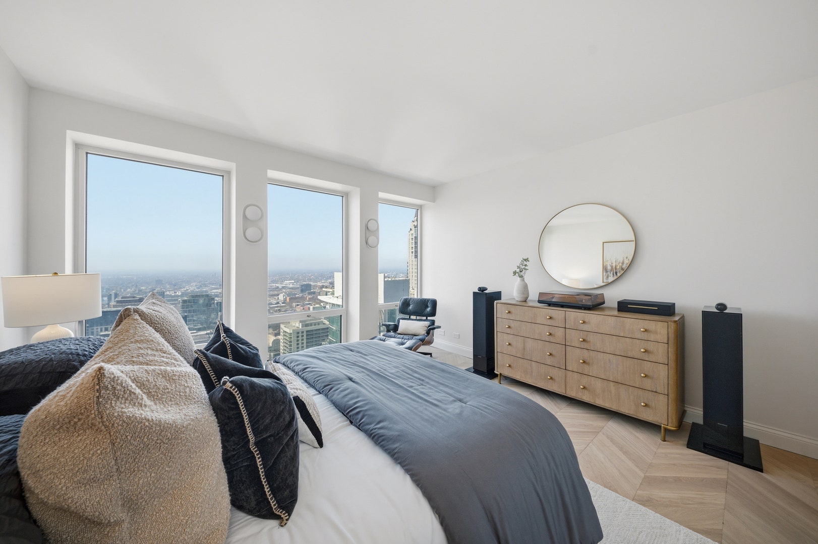 111 E Chestnut Street, #PH-AB, Chicago, IL 60611 111 E Chestnut Street, #PH-AB, Chicago, IL 60611