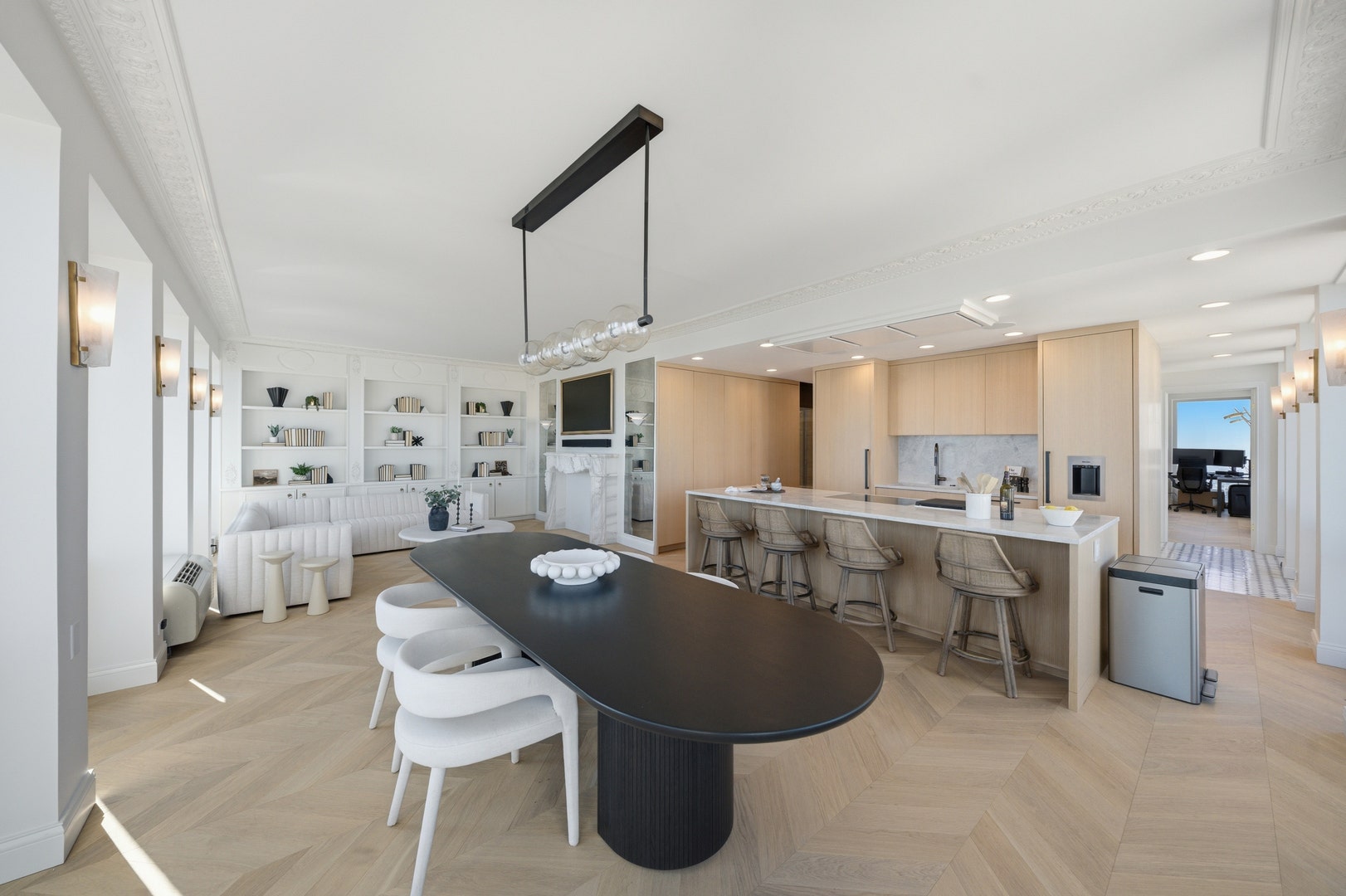 111 E Chestnut Street, #PH-AB, Chicago, IL 60611 111 E Chestnut Street, #PH-AB, Chicago, IL 60611