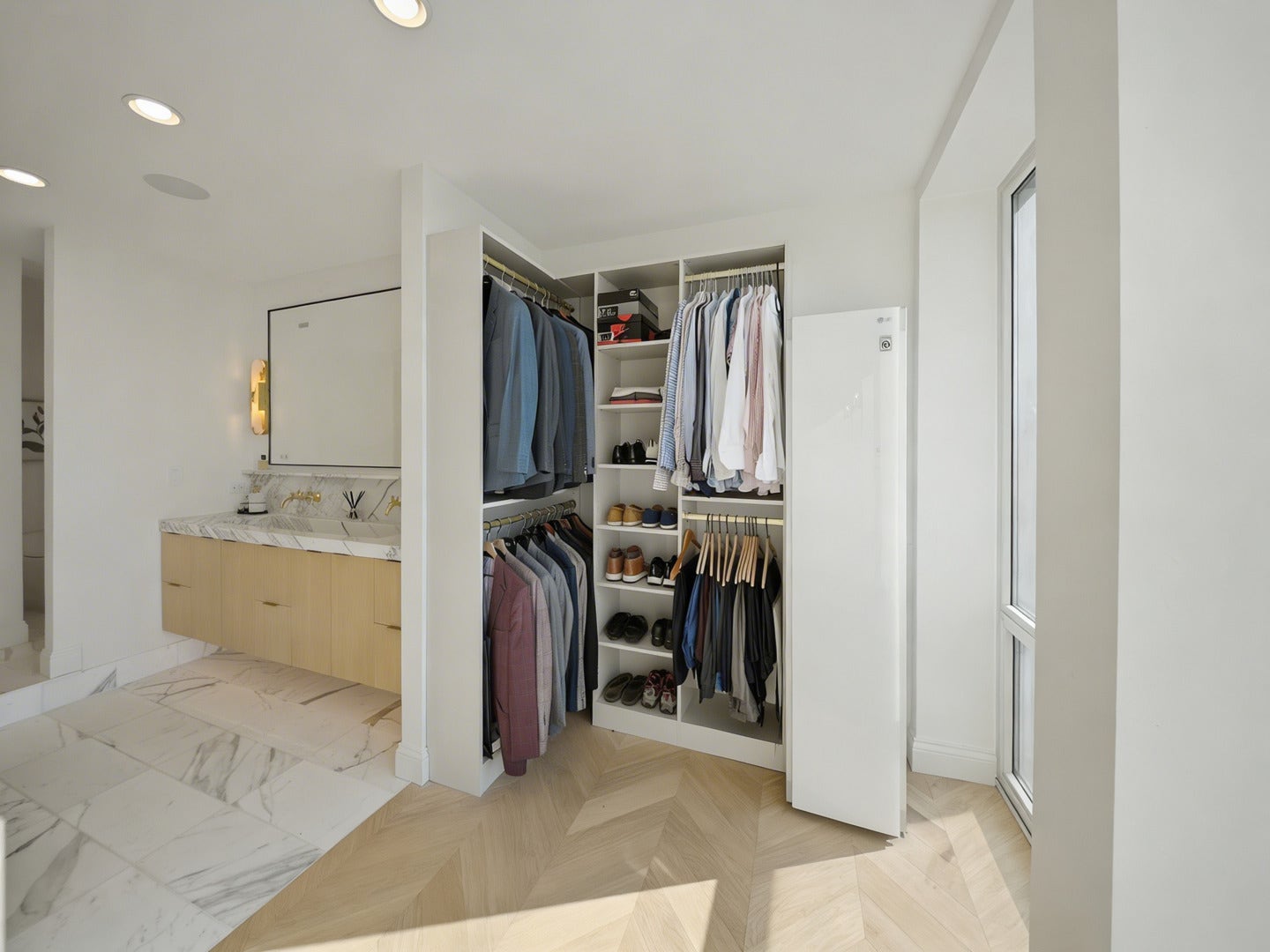 111 E Chestnut Street, #PH-AB, Chicago, IL 60611 111 E Chestnut Street, #PH-AB, Chicago, IL 60611