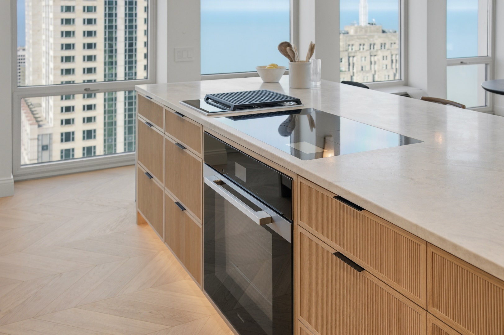 111 E Chestnut Street, #PH-AB, Chicago, IL 60611 111 E Chestnut Street, #PH-AB, Chicago, IL 60611