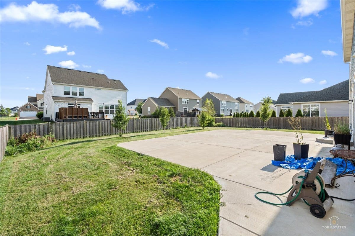 3617 Emerald Road, Elgin, IL 60124 3617 Emerald Road, Elgin, IL 60124