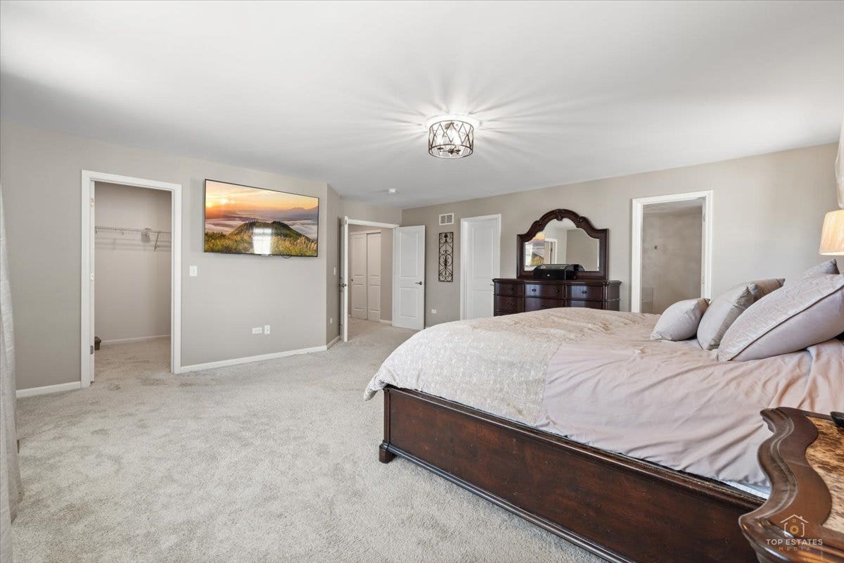 3617 Emerald Road, Elgin, IL 60124 3617 Emerald Road, Elgin, IL 60124