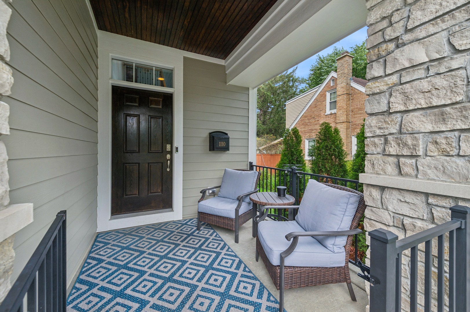 1110 Chestnut Street, Deerfield, IL 60015