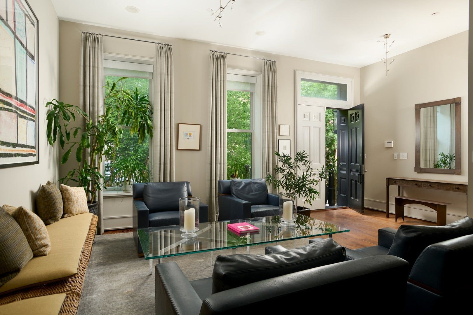 353 W BELDEN Avenue, Chicago, IL 60614 353 W BELDEN Avenue, Chicago, IL 60614
