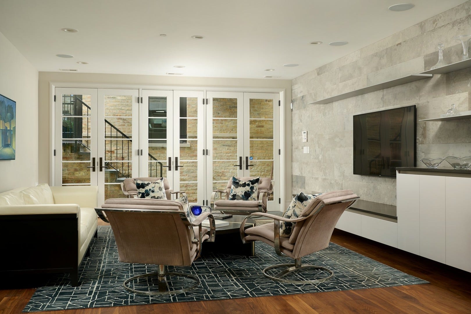 353 W BELDEN Avenue, Chicago, IL 60614 353 W BELDEN Avenue, Chicago, IL 60614