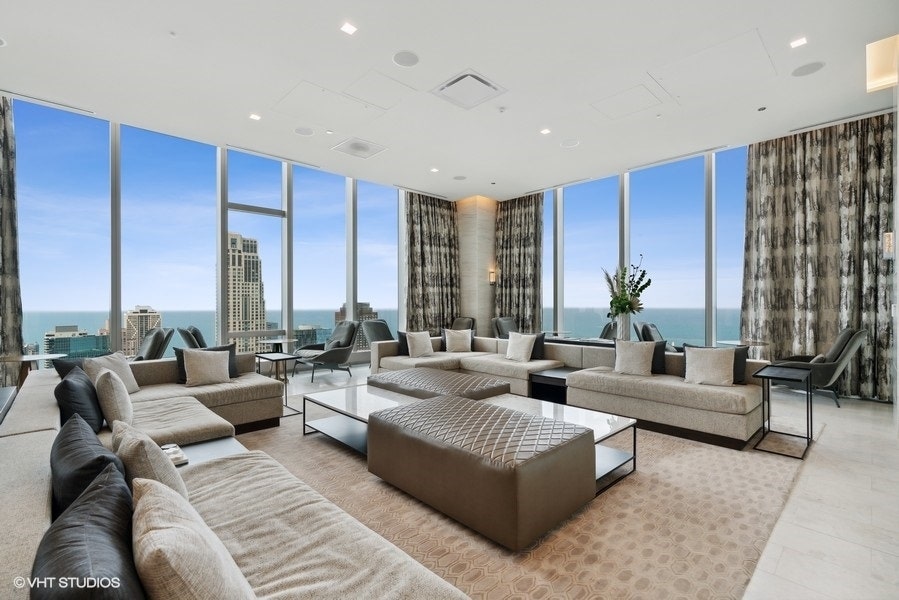 363 E Wacker Drive, #4209, Chicago, IL 60601