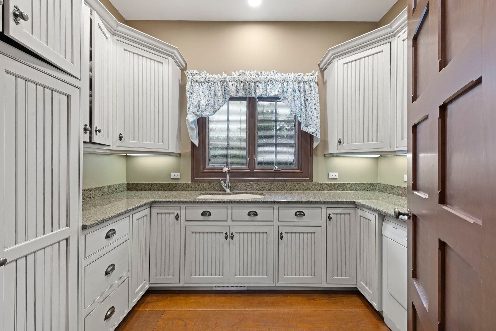 24w141 Hobson Road, Naperville, IL 60540 24w141 Hobson Road, Naperville, IL 60540