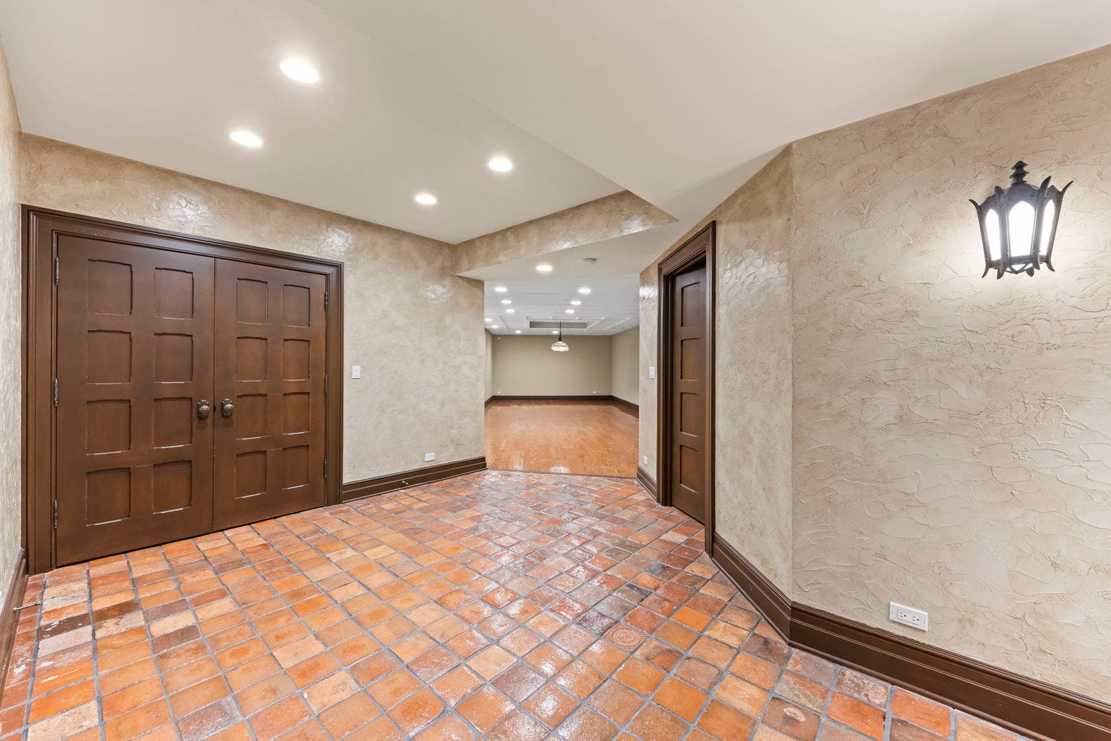 24w141 Hobson Road, Naperville, IL 60540 24w141 Hobson Road, Naperville, IL 60540