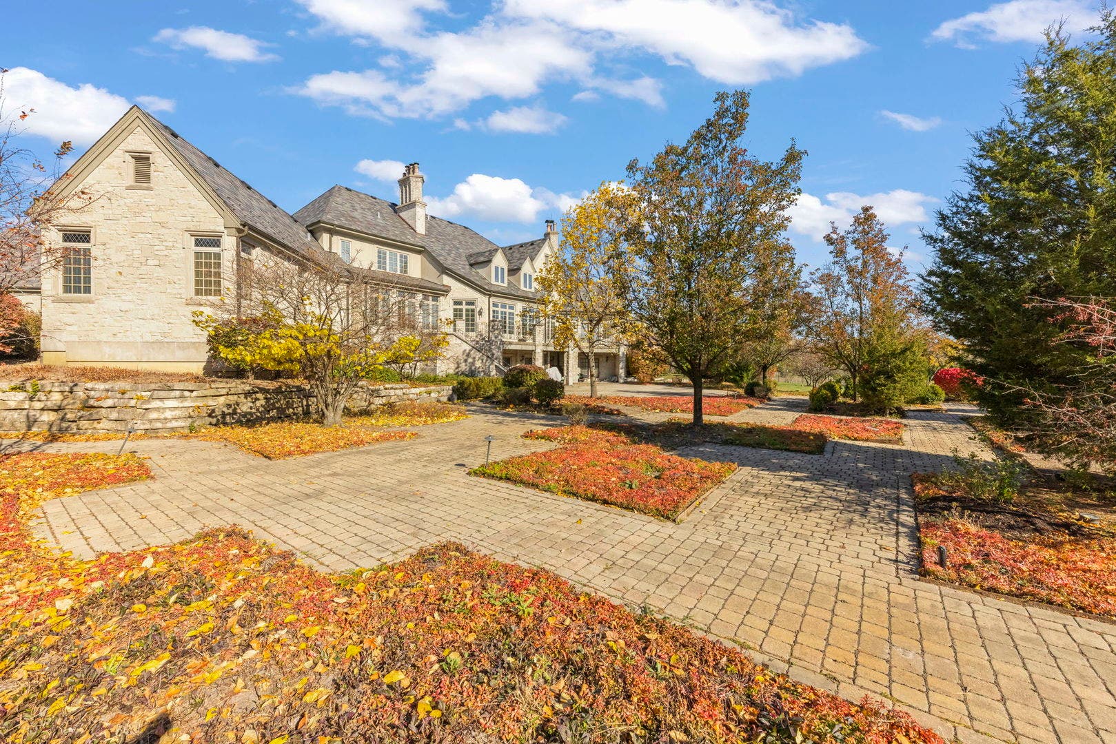 24w141 Hobson Road, Naperville, IL 60540 24w141 Hobson Road, Naperville, IL 60540