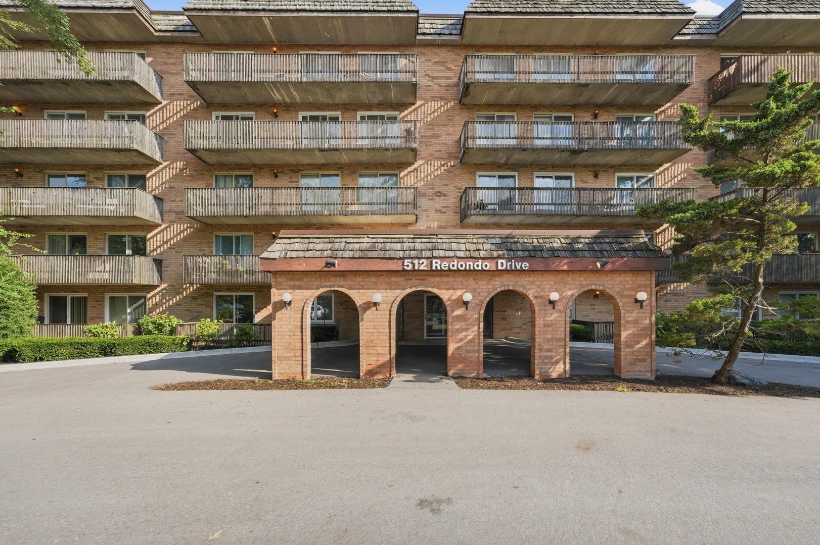 512 Redondo Drive, #509, Downers Grove, IL 60516 512 Redondo Drive, #509, Downers Grove, IL 60516