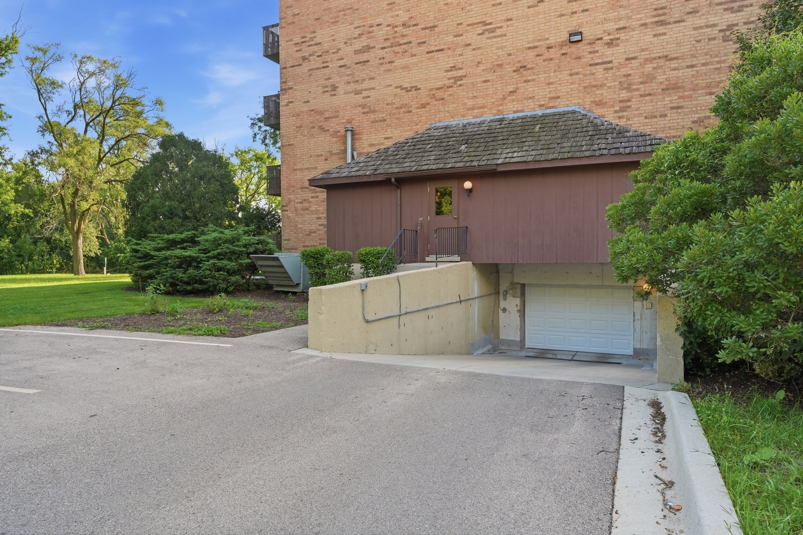 512 Redondo Drive, #509, Downers Grove, IL 60516 512 Redondo Drive, #509, Downers Grove, IL 60516