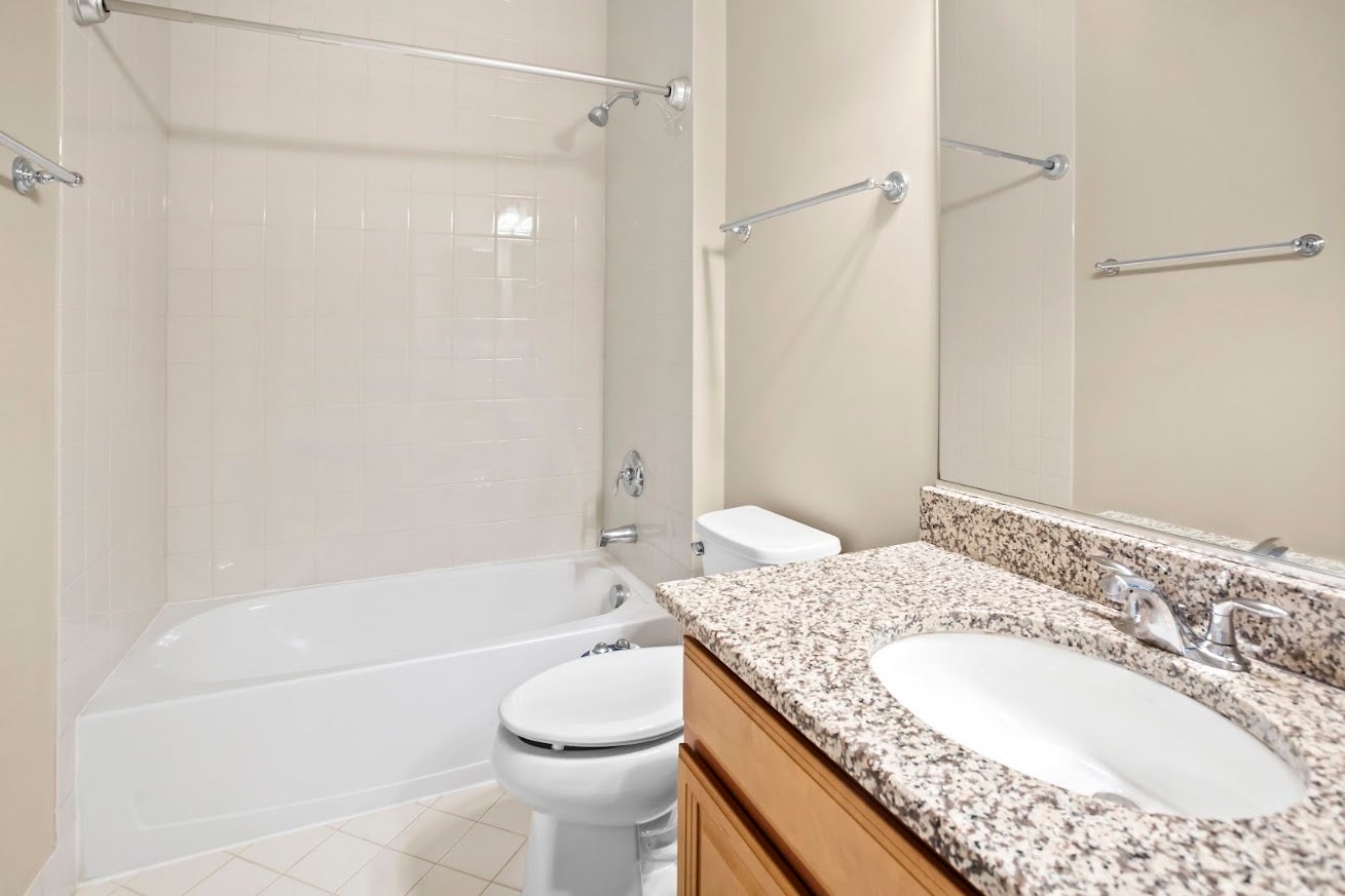 3856 Double Eagle Drive, Elgin, IL 60124 3856 Double Eagle Drive, Elgin, IL 60124