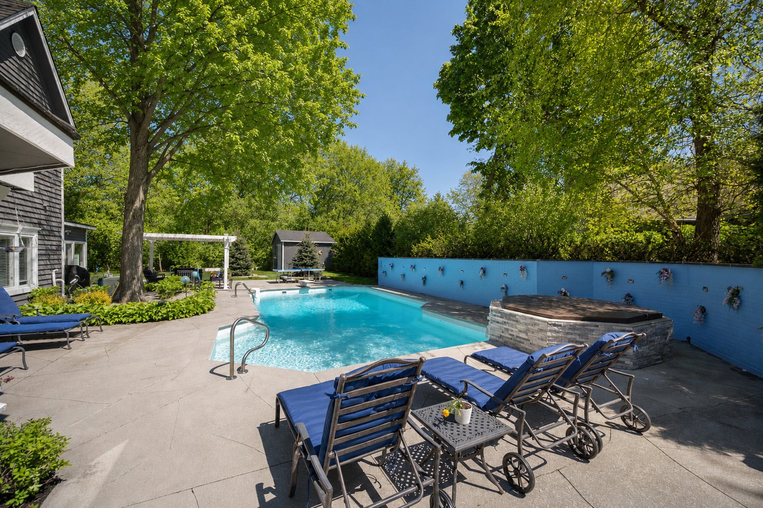2 Hickory Lane, Northbrook, IL 60062