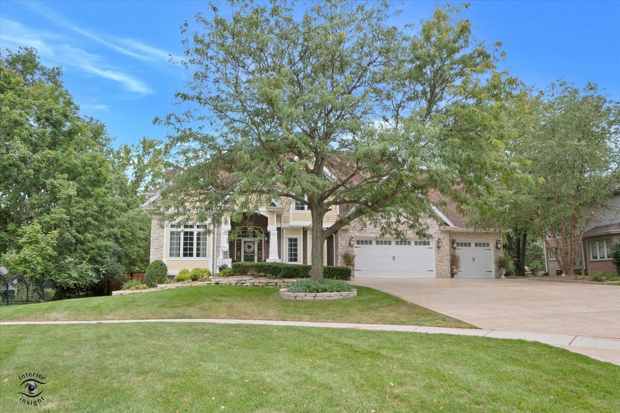 Property photo for 11646 Kluth Court, Mokena, IL