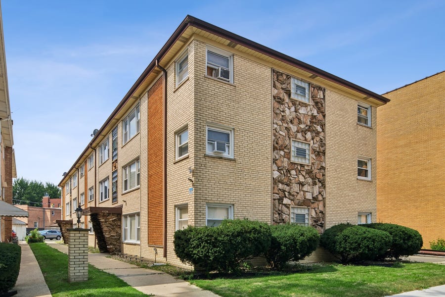 Property photo for 4928 N Lester Avenue, #2B, Chicago, IL