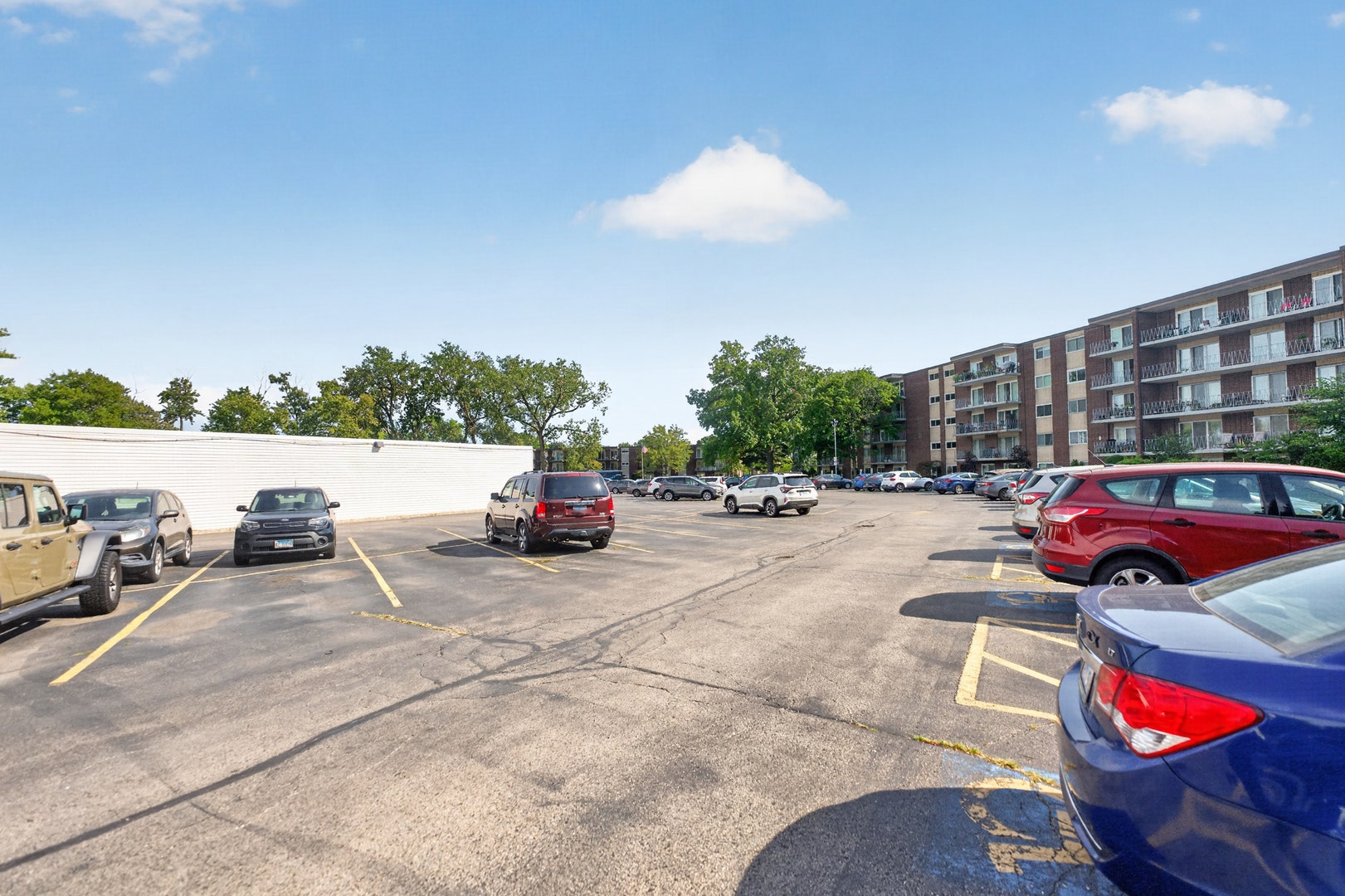 2900 Maple Avenue, #14E, Downers Grove, IL 60515 2900 Maple Avenue, #14E, Downers Grove, IL 60515