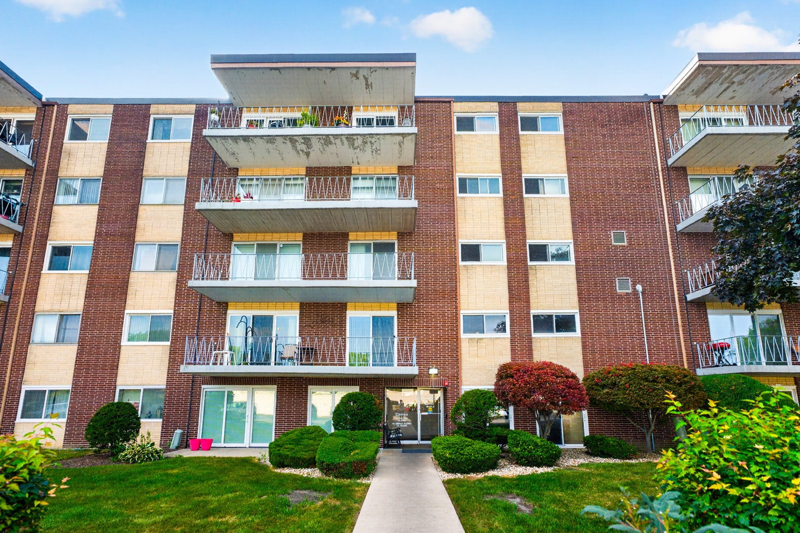2900 Maple Avenue, #14E, Downers Grove, IL 60515 2900 Maple Avenue, #14E, Downers Grove, IL 60515